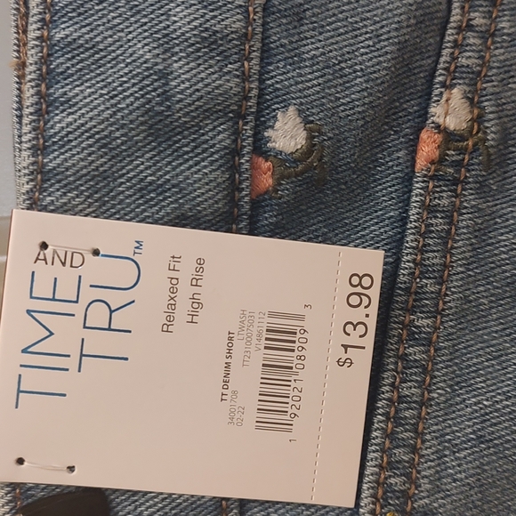 Time and Tru relaxed fit, high rise, flower embroidered denim shorts - Picture 3 of 3